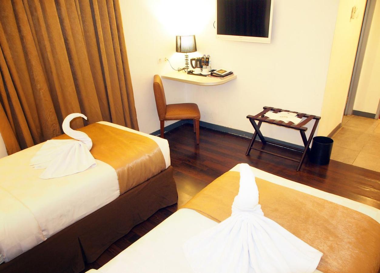 ג'קרטה Maven Fatmawati Hotel מראה חיצוני תמונה