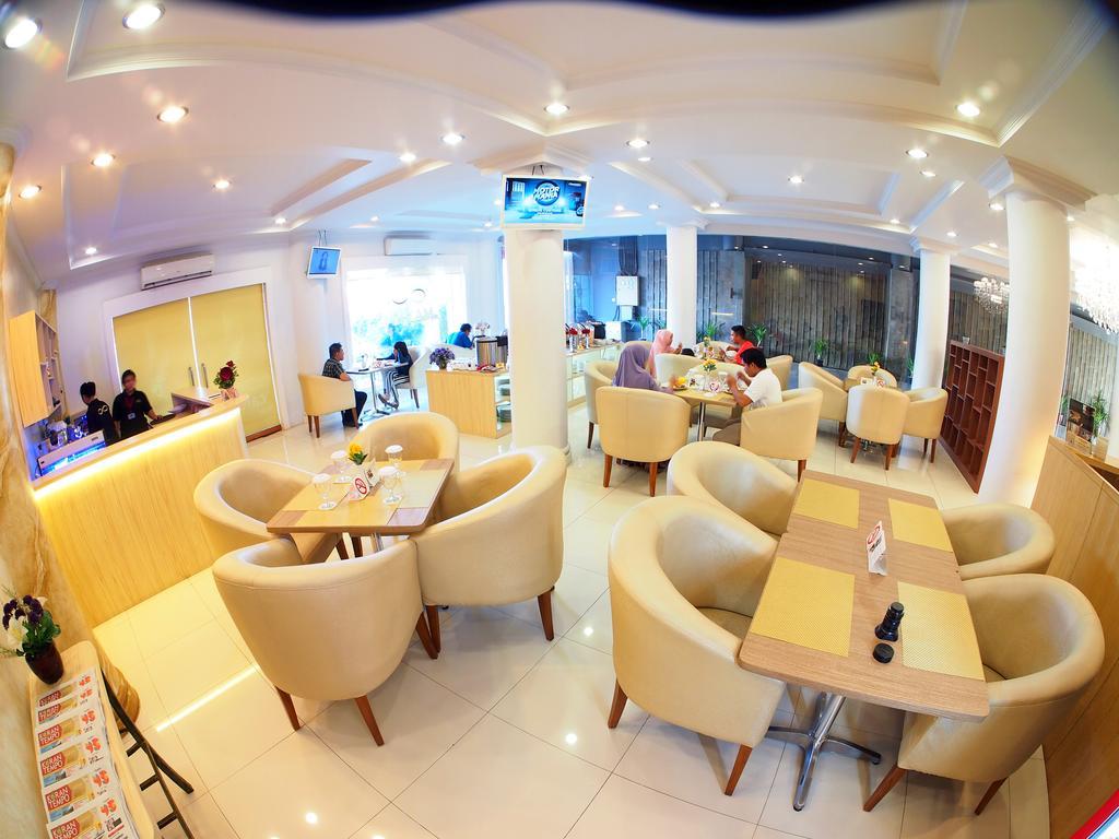ג'קרטה Maven Fatmawati Hotel מראה חיצוני תמונה