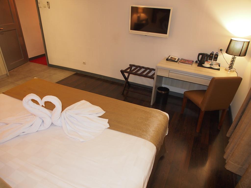 ג'קרטה Maven Fatmawati Hotel מראה חיצוני תמונה