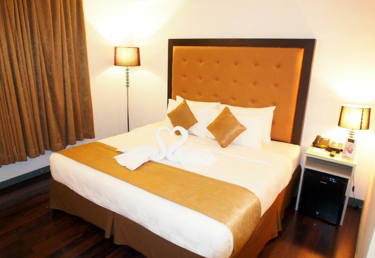 ג'קרטה Maven Fatmawati Hotel מראה חיצוני תמונה